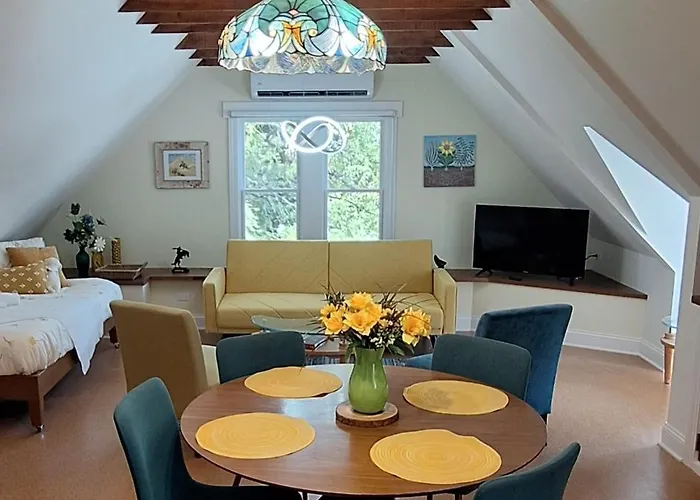 The Oak Park Loft